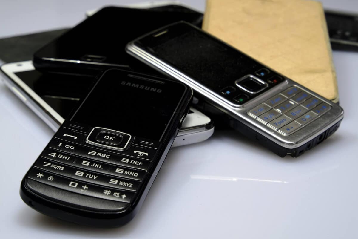 Where Can You Recycle Old Mobile Phones?