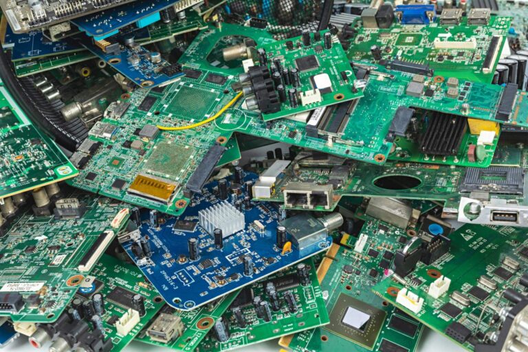 How Much Gold Is in a Printed Circuit Board?